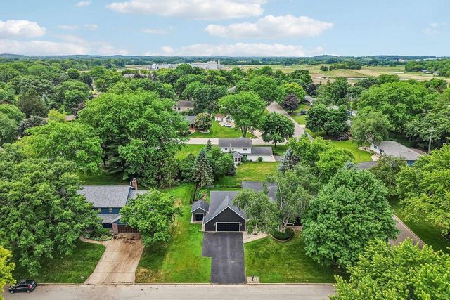 740 Glenwood Court, Jefferson, WI 53549