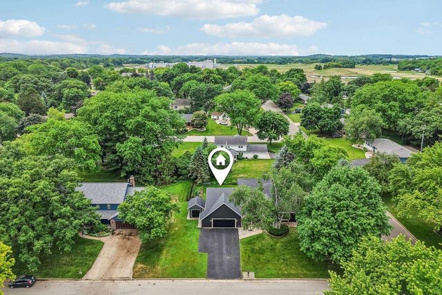 740 Glenwood Court, Jefferson, WI 53549