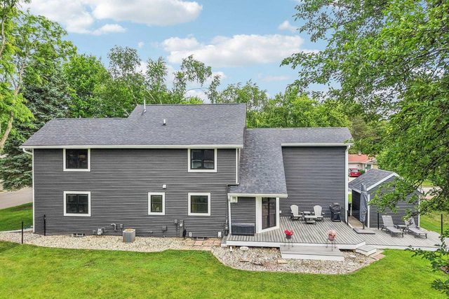 740 Glenwood Court, Jefferson, WI 53549