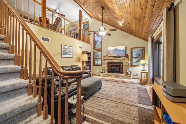740 Glenwood Court, Jefferson, WI 53549