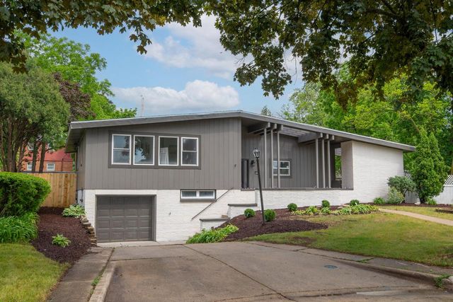 10063 W Grantosa DRIVE, Milwaukee, WI 53222