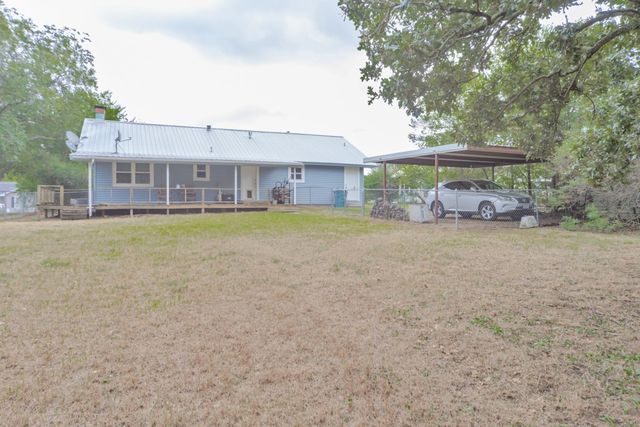 906 Coffield Street, Bowie, TX 76230