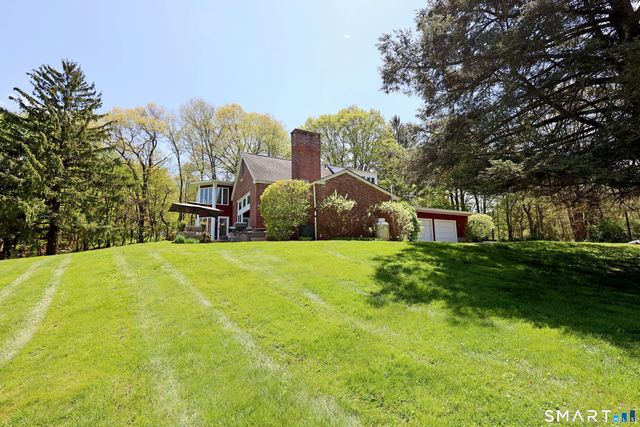 68 Bloomer Road, Ridgefield, CT 06877