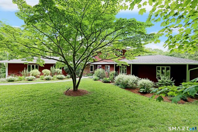 68 Bloomer Road, Ridgefield, CT 06877