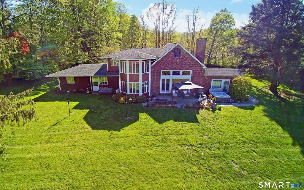 68 Bloomer Road, Ridgefield, CT 06877
