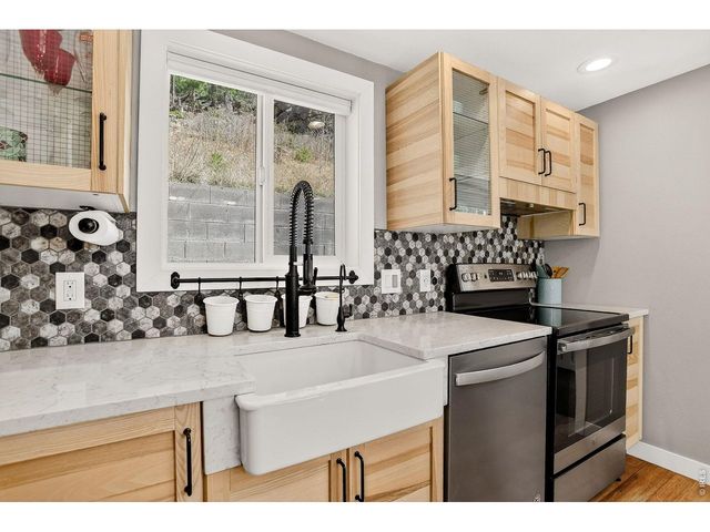 11826 Brook Rd, Golden, CO 80403