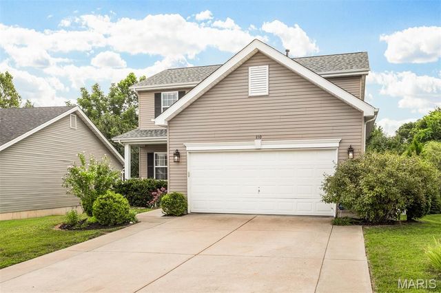 210 Flint Brook Drive, O'fallon, MO 63366