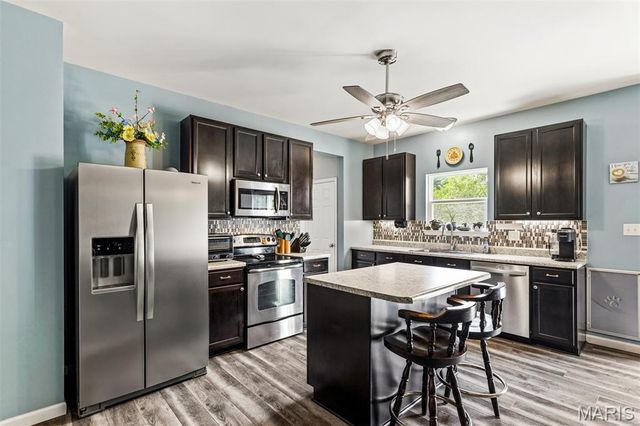 210 Flint Brook Drive, O'fallon, MO 63366