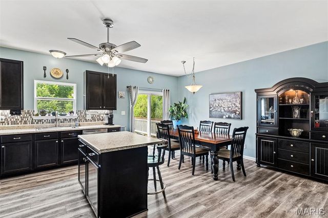 210 Flint Brook Drive, O'fallon, MO 63366