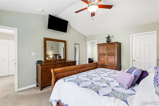 210 Flint Brook Drive, O'fallon, MO 63366