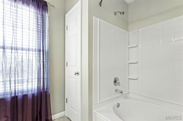 210 Flint Brook Drive, O'fallon, MO 63366