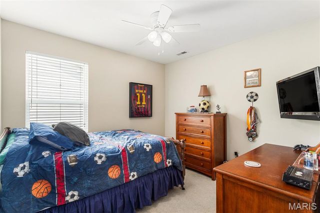 210 Flint Brook Drive, O'fallon, MO 63366