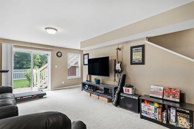 210 Flint Brook Drive, O'fallon, MO 63366