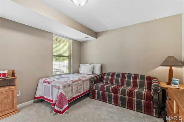210 Flint Brook Drive, O'fallon, MO 63366