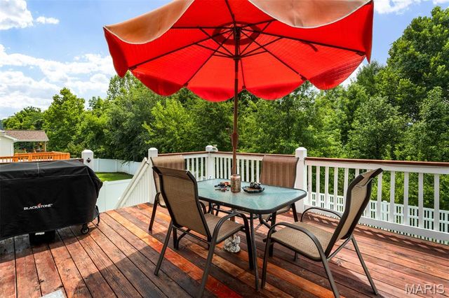 210 Flint Brook Drive, O'fallon, MO 63366