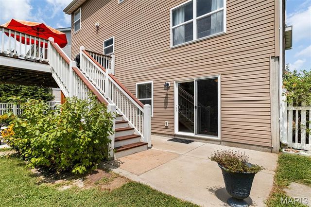 210 Flint Brook Drive, O'fallon, MO 63366