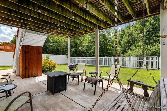 210 Flint Brook Drive, O'fallon, MO 63366