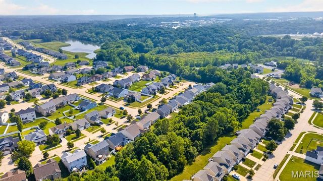 210 Flint Brook Drive, O'fallon, MO 63366