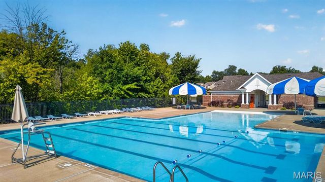 210 Flint Brook Drive, O'fallon, MO 63366