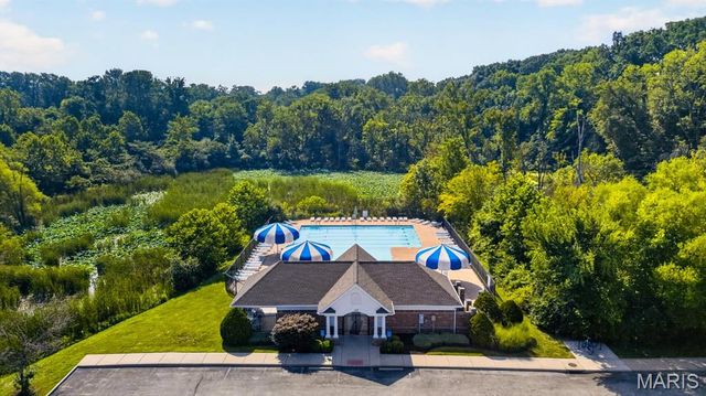 210 Flint Brook Drive, O'fallon, MO 63366