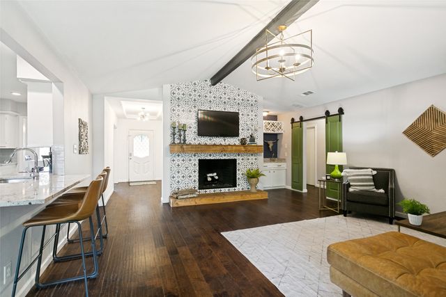 2904 Princeton Drive, Plano, TX 75075