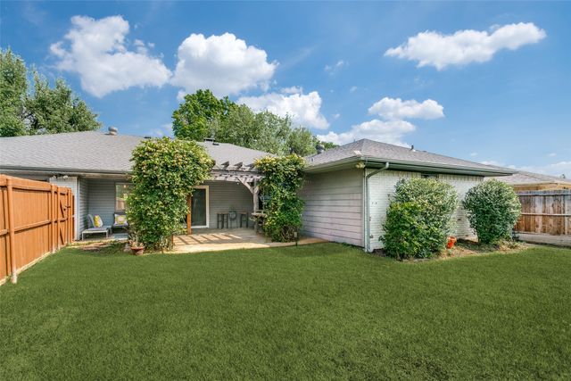 2904 Princeton Drive, Plano, TX 75075