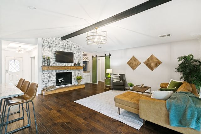 2904 Princeton Drive, Plano, TX 75075