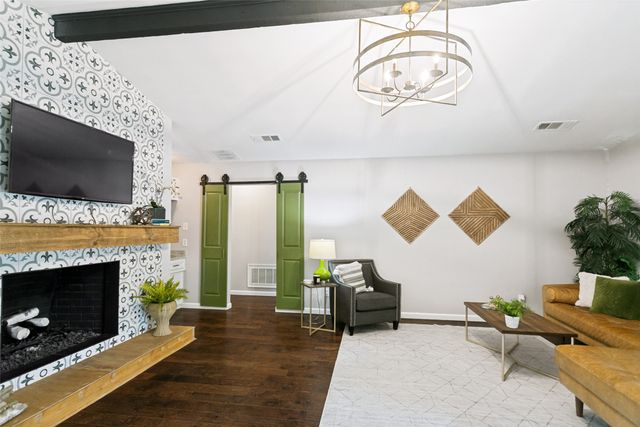 2904 Princeton Drive, Plano, TX 75075