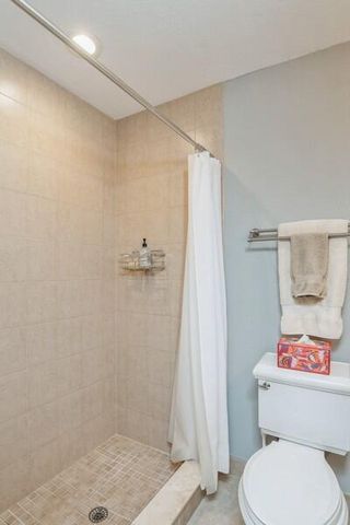 1230 S Drive Way A, Delray Beach, FL 33445