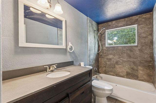 205 OAKLAND AVENUE, Sanford, FL 32773