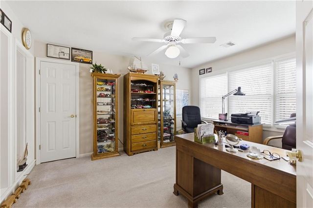 6906 N BELLEFONTAINE Avenue, Gladstone, MO 64119