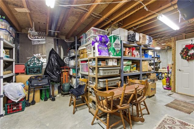 6906 N BELLEFONTAINE Avenue, Gladstone, MO 64119