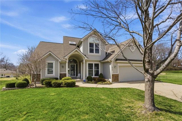 6906 N BELLEFONTAINE Avenue, Gladstone, MO 64119