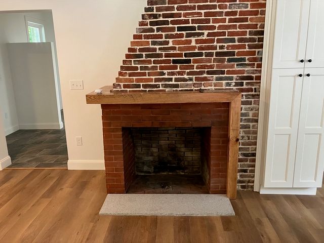 35 West St, Petersham, MA 01366