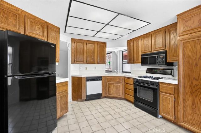 3033 W Fruitvale, Hemet, CA 92545