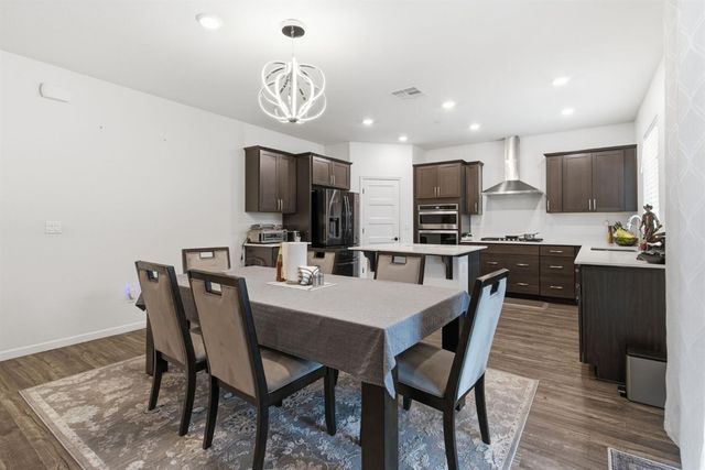 1653 Dairy Ln, Manteca, CA 95337