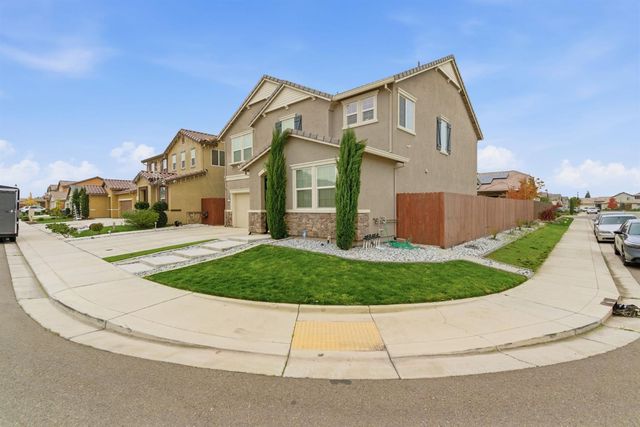 1653 Dairy Ln, Manteca, CA 95337