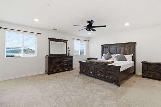 1653 Dairy Ln, Manteca, CA 95337