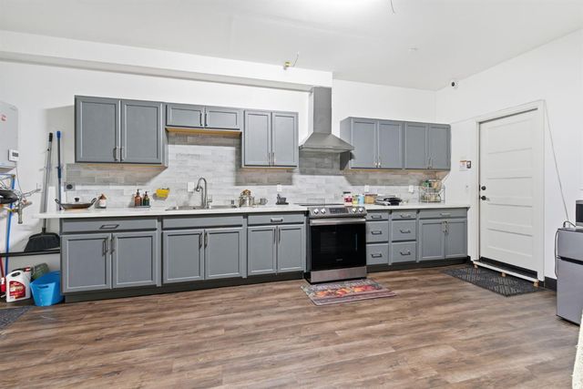 1653 Dairy Ln, Manteca, CA 95337