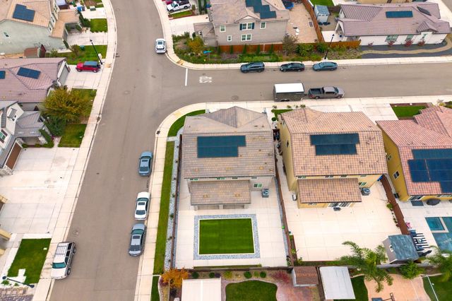 1653 Dairy Ln, Manteca, CA 95337