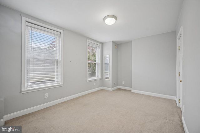 4383 MANAYUNK AVE, Philadelphia, PA 19128