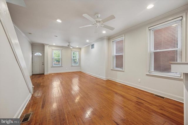 4383 MANAYUNK AVE, Philadelphia, PA 19128