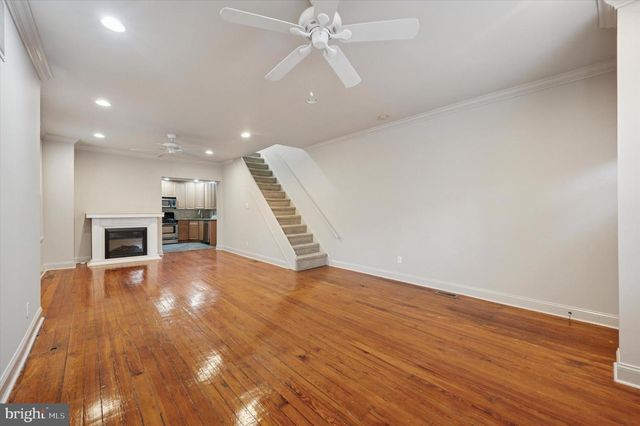 4383 MANAYUNK AVE, Philadelphia, PA 19128