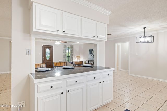 817 Cemetery Road, St. Martinville, LA 70582