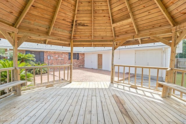 817 Cemetery Road, St. Martinville, LA 70582