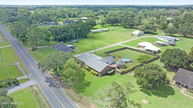 817 Cemetery Road, St. Martinville, LA 70582