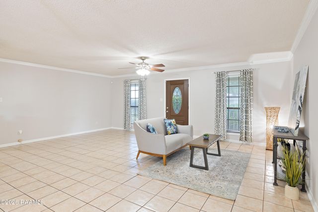 817 Cemetery Road, St. Martinville, LA 70582