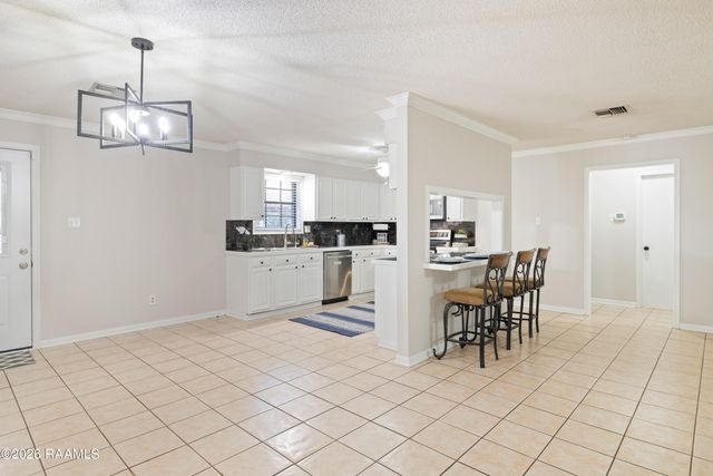 817 Cemetery Road, St. Martinville, LA 70582