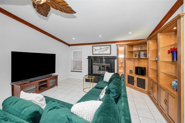 1665 SHAKER LANE, Dunedin, FL 34698