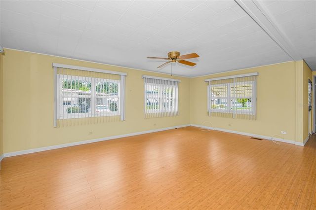10539 TAHITIAN LANE 112, Largo, FL 33773